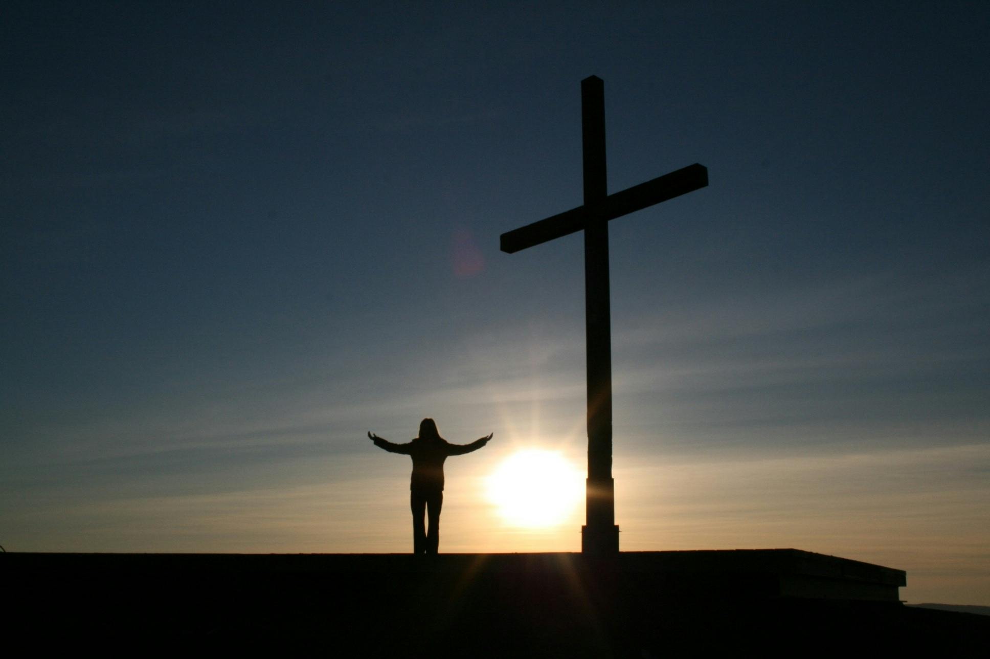 person clinic cross religion 54333 54333.jpg